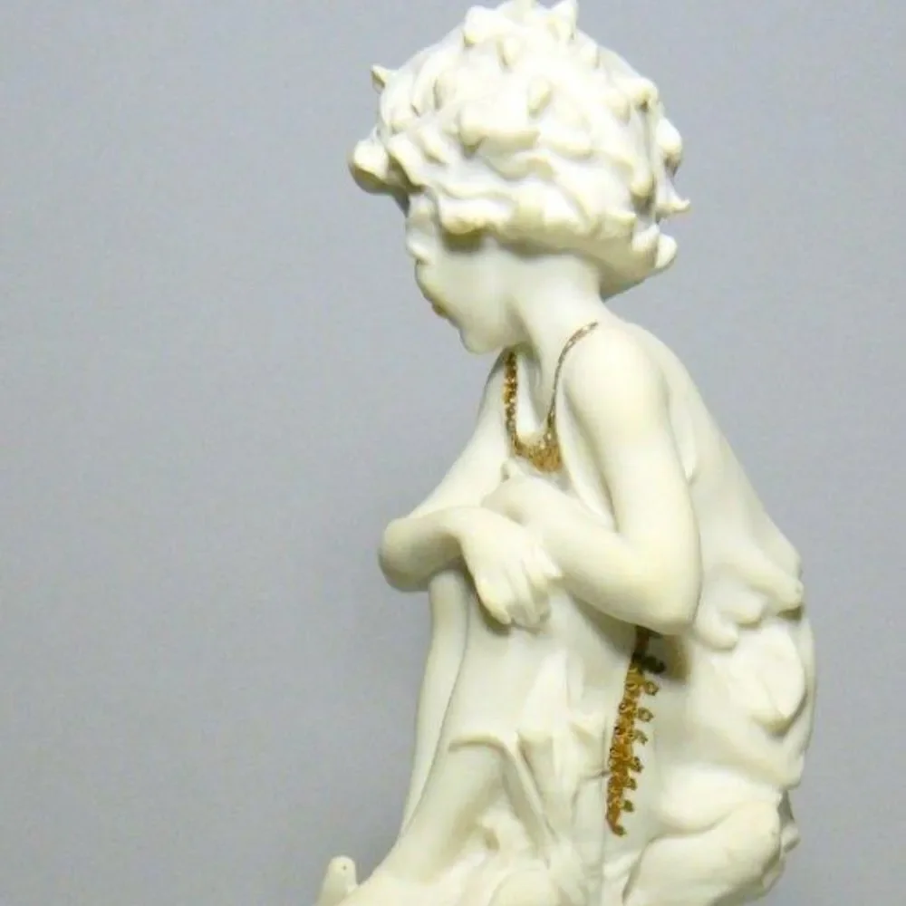 Vintage Giuseppe Armani Figurine The Pretty Duckling Dated 1986
